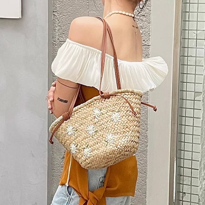 Casual Natural Straw Shoulder  – обзор и цена Embroidery Bali