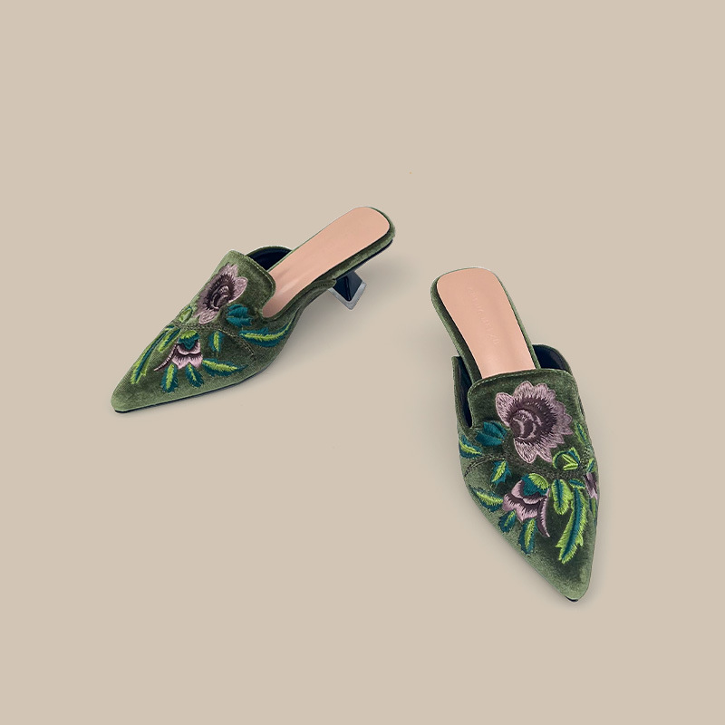 Embroidery Velour Women Shoes  – обзор и цена Embroidery Design