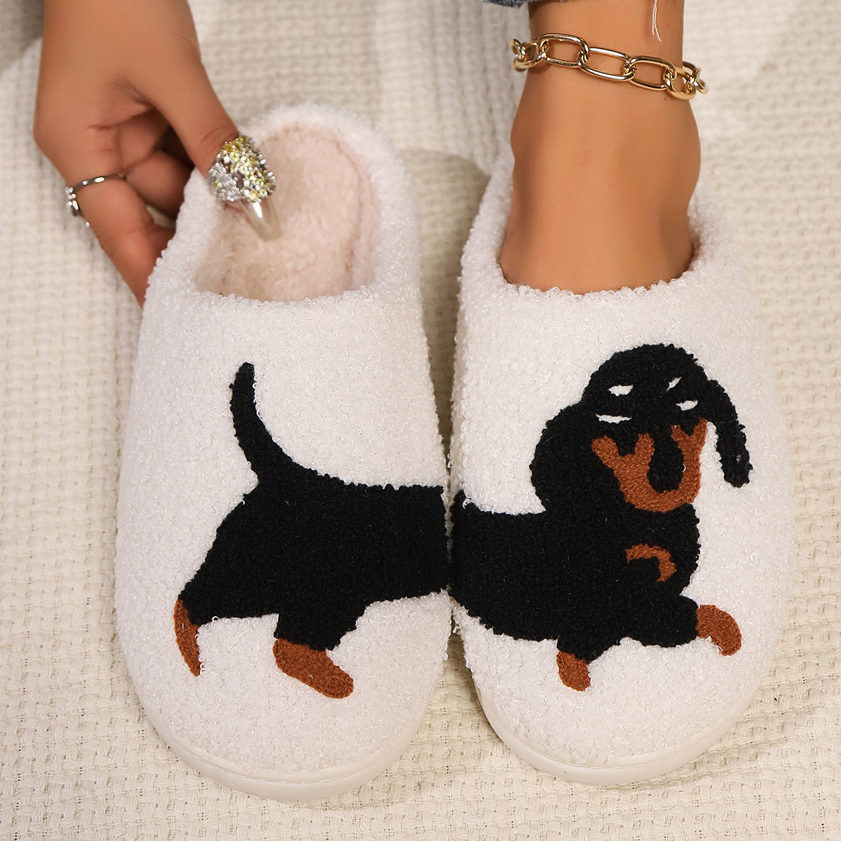 Winter Plush Cute Dachshund Em – обзор и цена Embroidery Cotton
