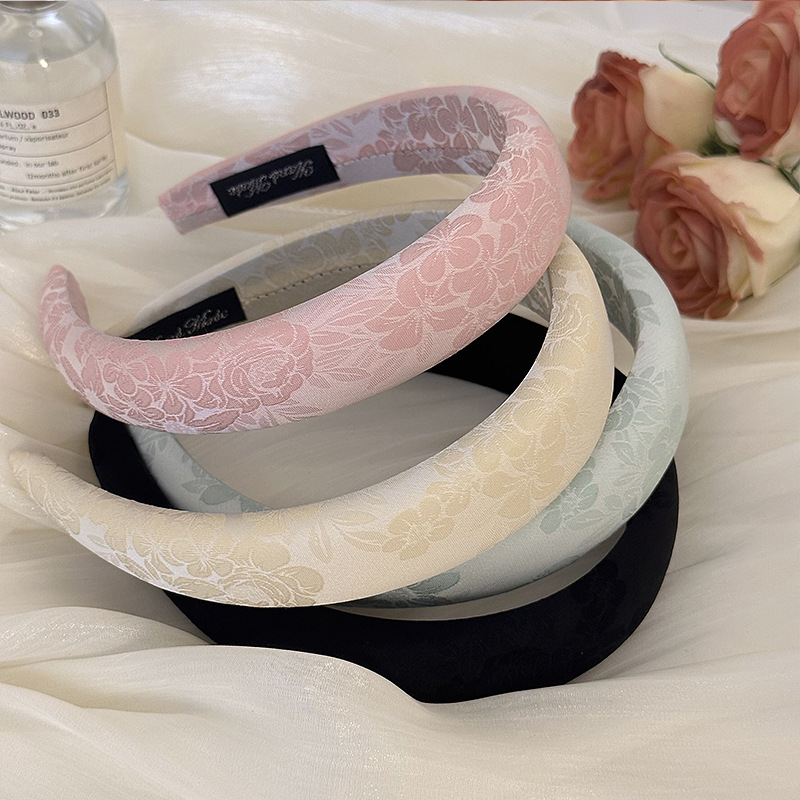 Fashion Women Embroidery Rose  – обзор и цена Embroidery Hoop